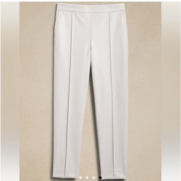 Banana Republic VEGAN LEATHER
TAPERED PANT - Picture 4 of 4